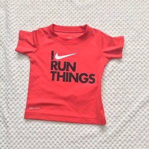 THE NIKE TEE in RED DRI-FIT size 12 months